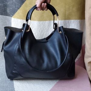 Black tote